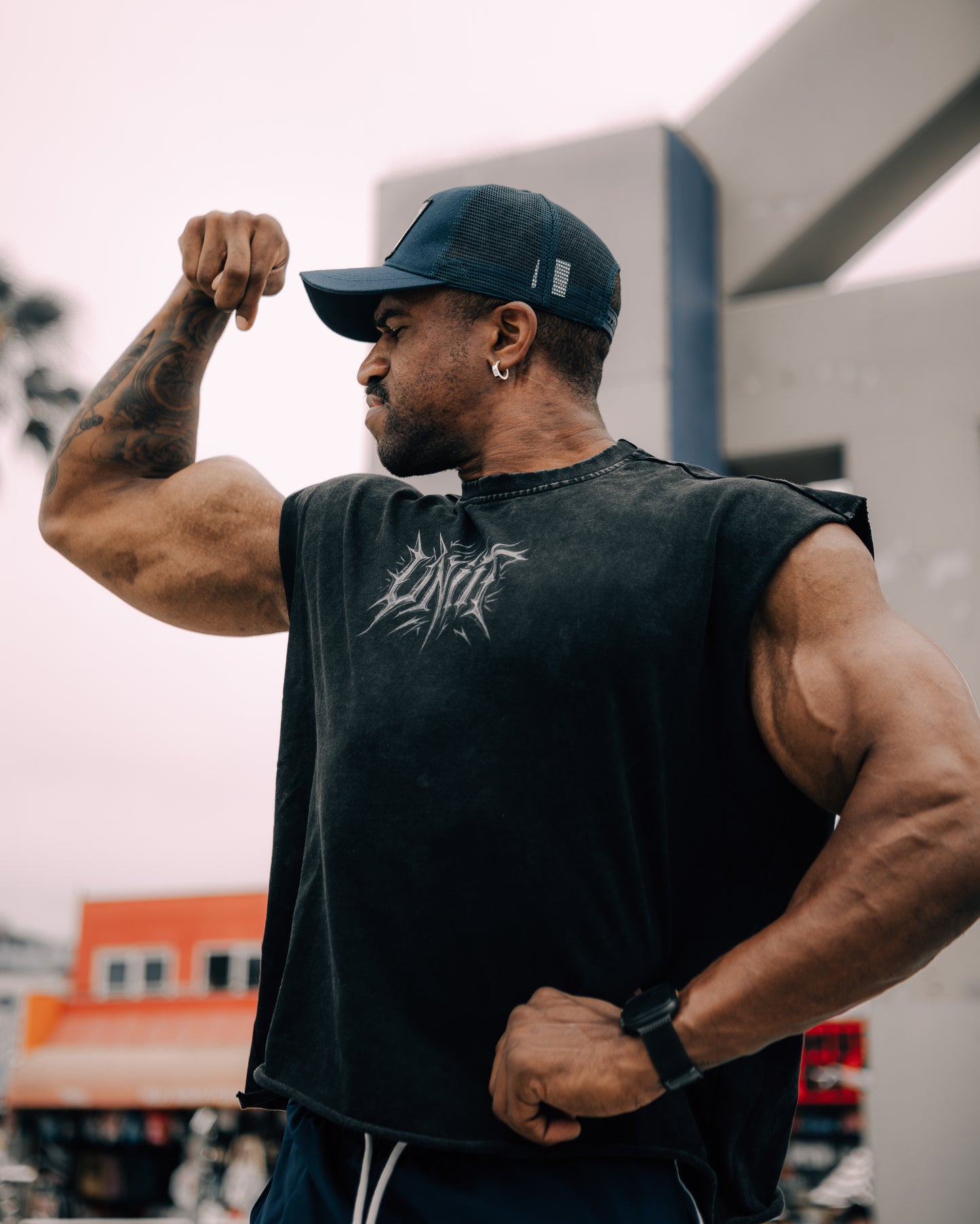 CUT SLEEVE TANK