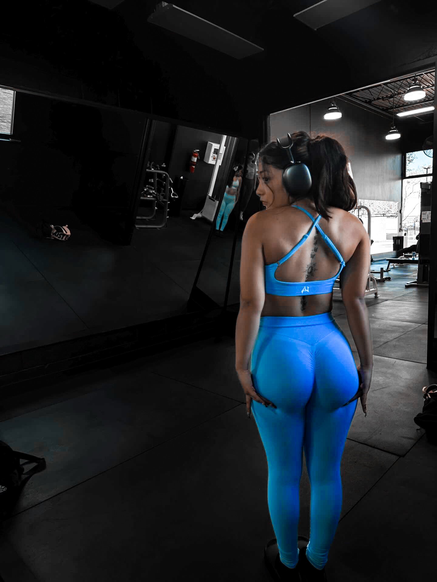 Baby blue leggings