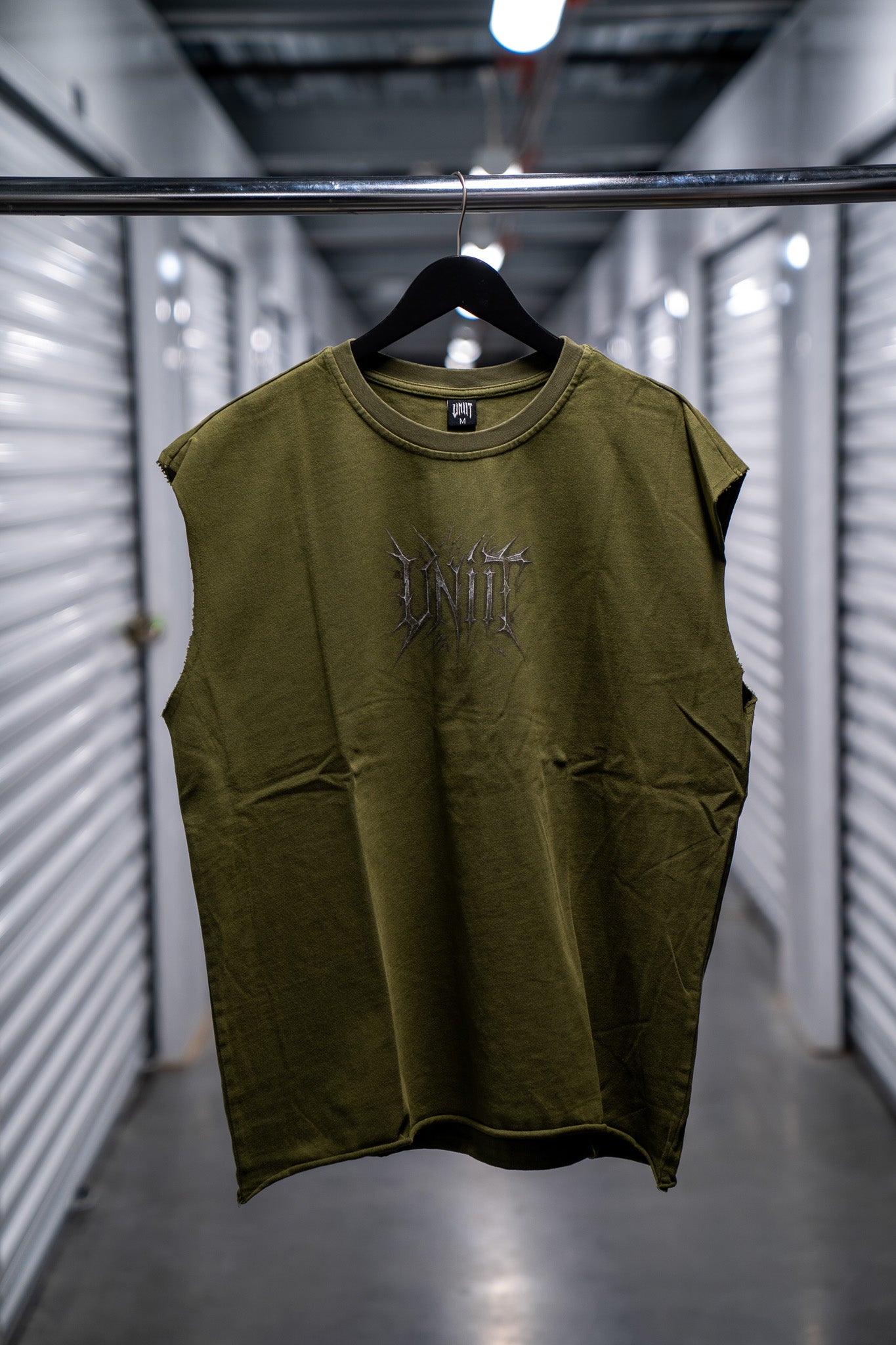 Forged cut sleeve tank